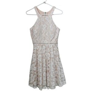 City Triangles Lace Halter Dress Rhinestone Belt Blush Pink Size 6 F02